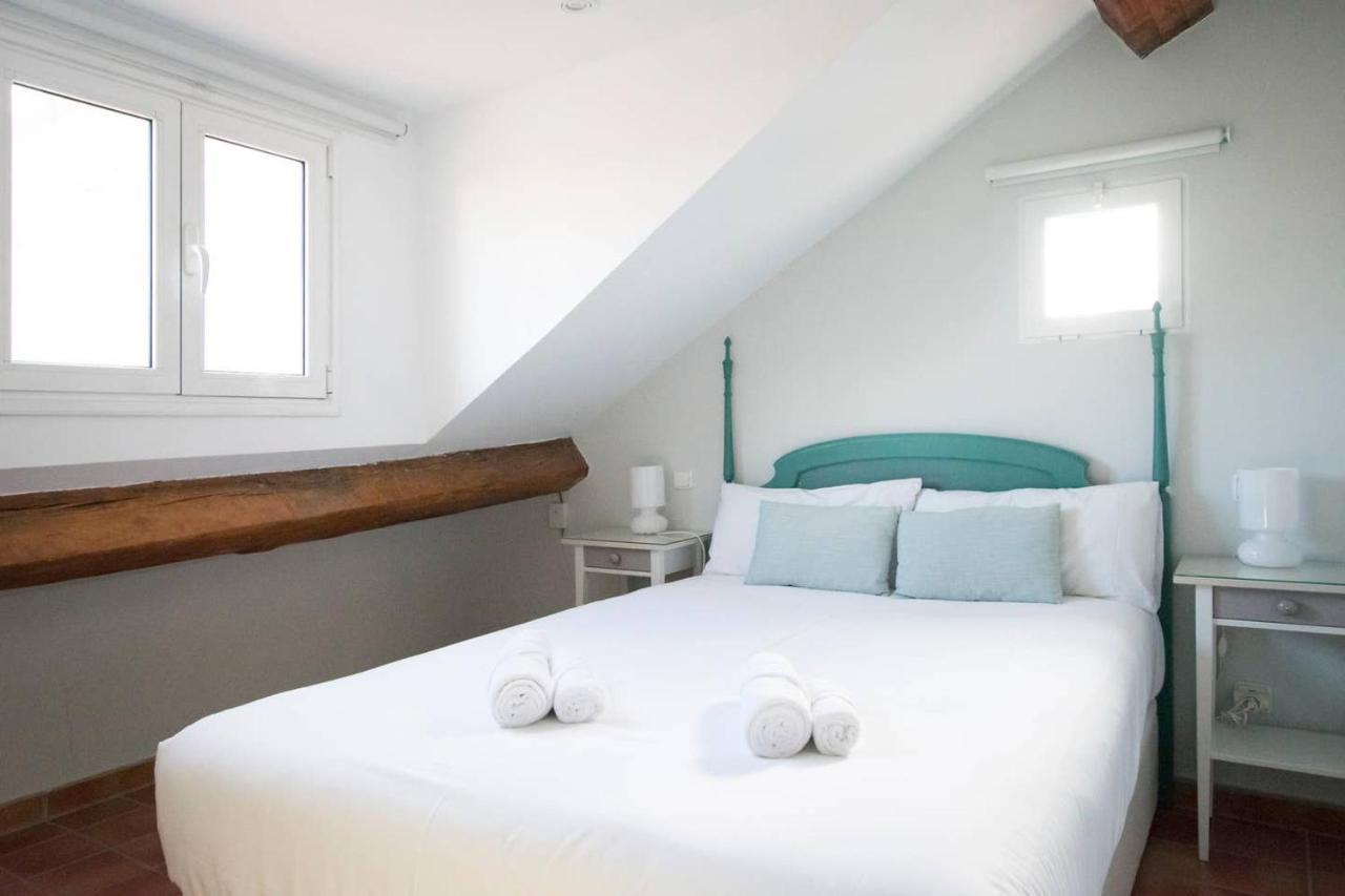 Cozy One-Bedroom Penthhouse La Latina Madri Exterior foto