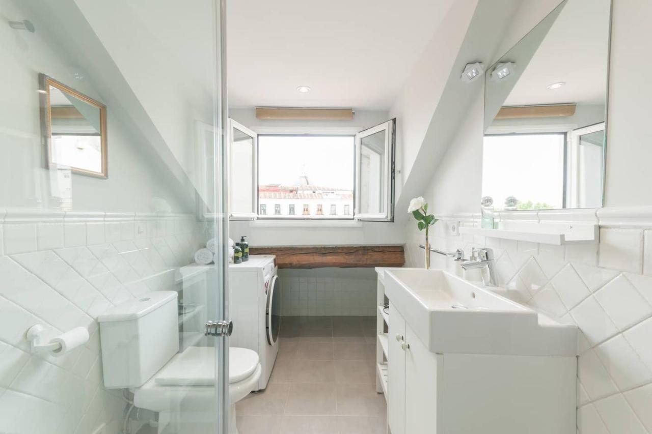 Cozy One-Bedroom Penthhouse La Latina Madri Exterior foto